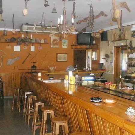 埃尔索布雷里托酒店 2*